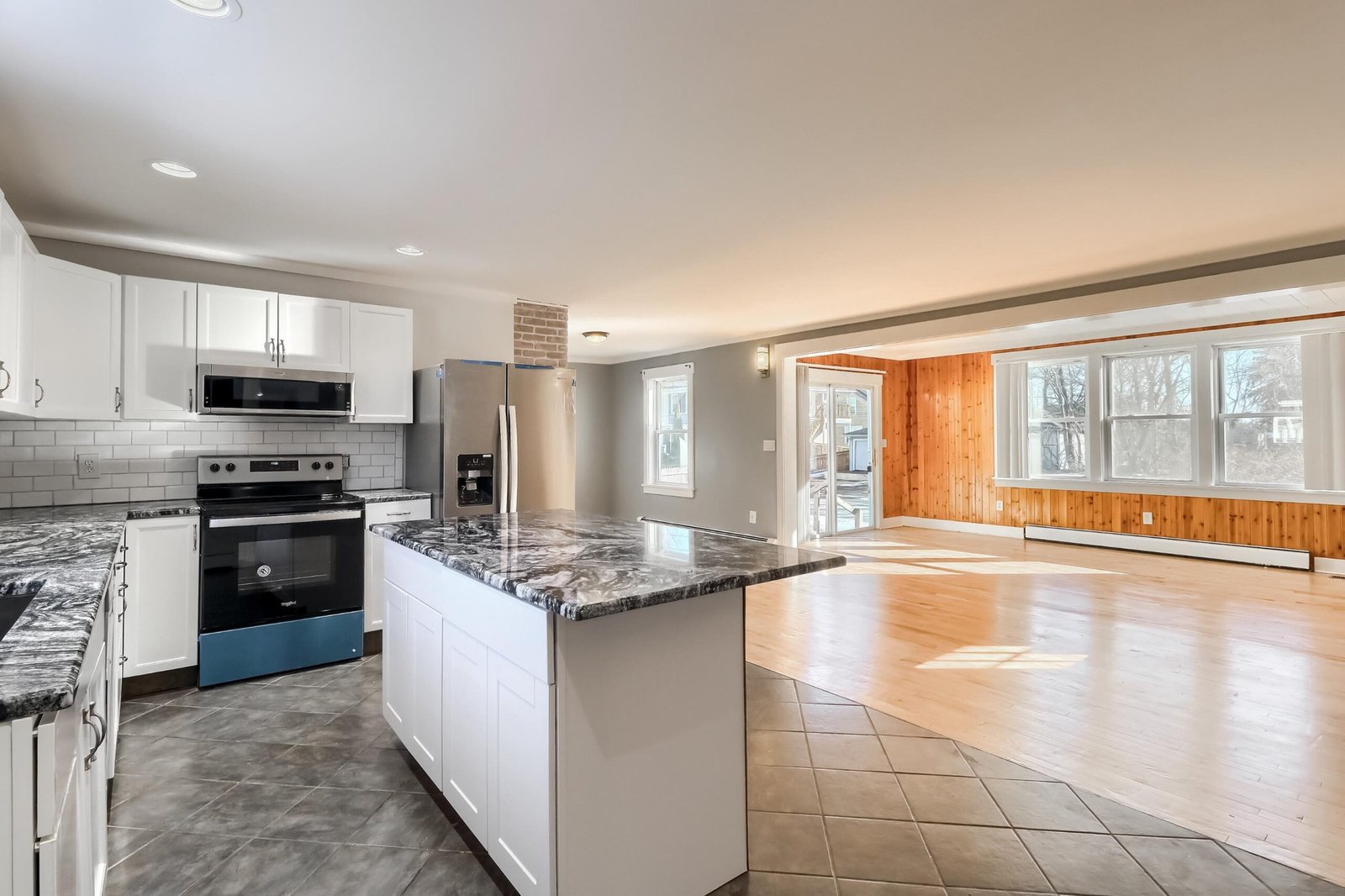 imgi_244_img_9424-AE0P9x81rzSXEv51